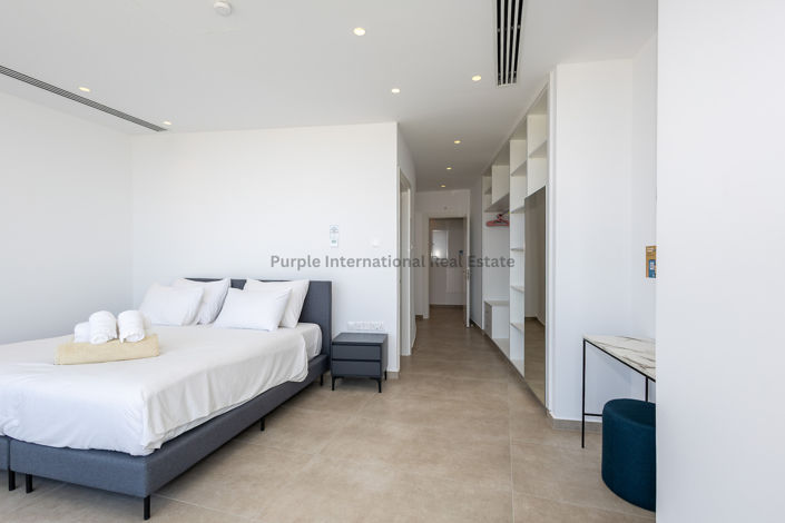Image No.25-4 Bed Villa for sale