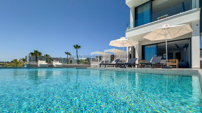 Image No.4-4 Bed Villa for sale