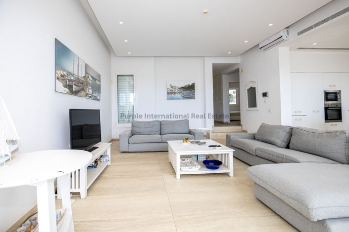 Image No.8-5 Bed Villa for sale