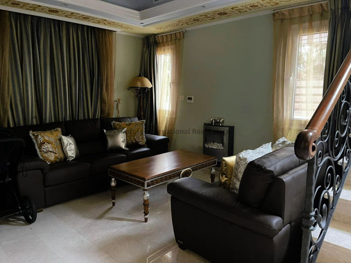 Image No.4-4 Bed Villa for sale