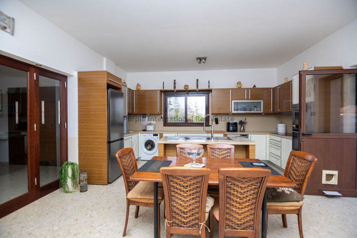 Image No.11-3 Bed Villa for sale