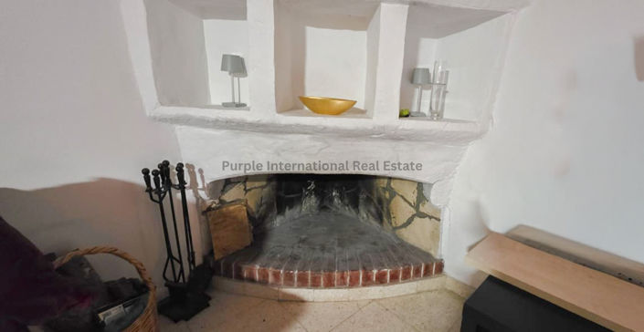 Image No.12-2 Bed House for sale