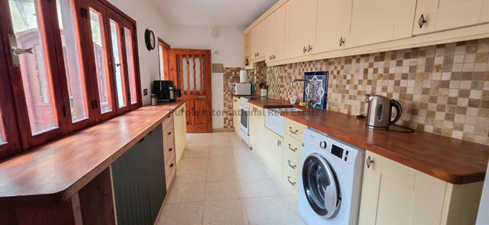 Image No.13-2 Bed House for sale