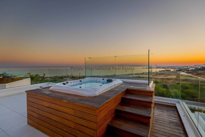 Image No.3-3 Bed Villa for sale