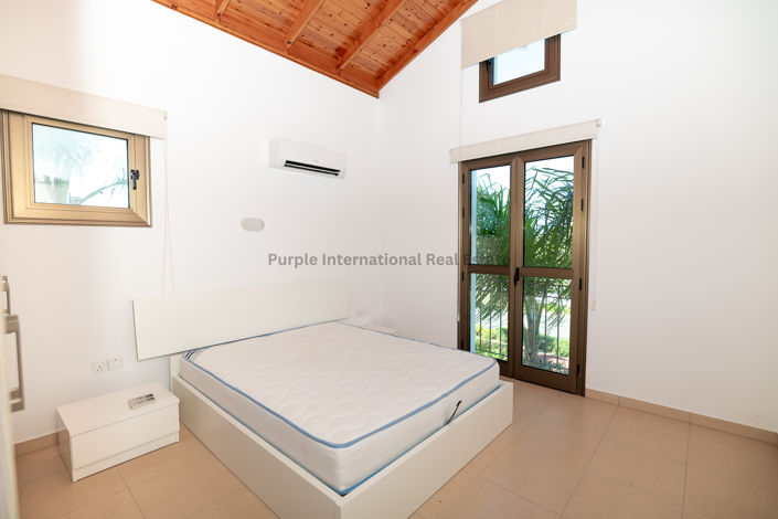 Image No.16-3 Bed House for sale