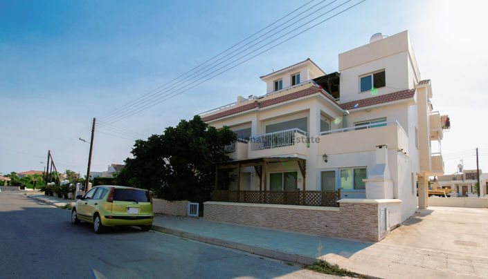 Image No.3-3 Bed Apartment for sale