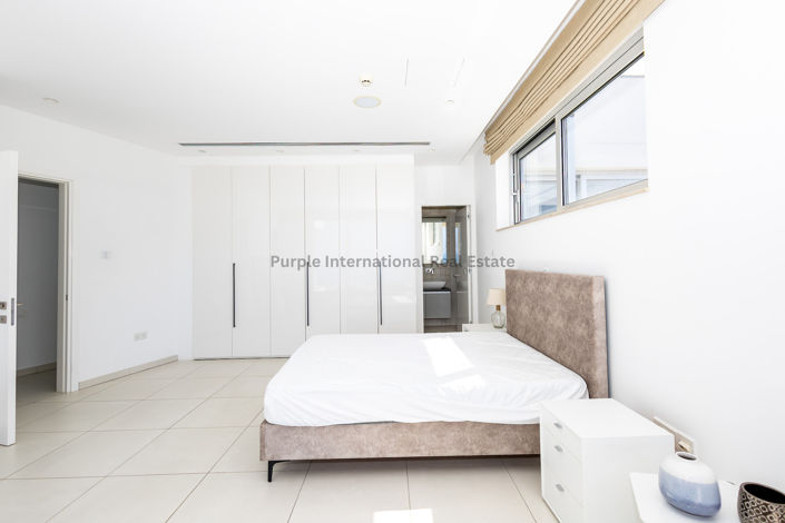 Image No.24-6 Bed Villa for sale