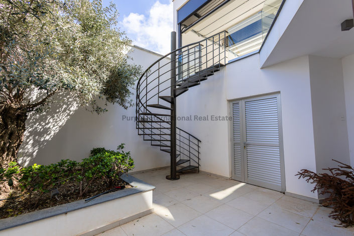 Image No.46-6 Bed Villa for sale