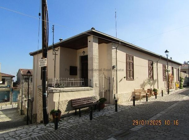 Image No.2-6 Bed House for sale