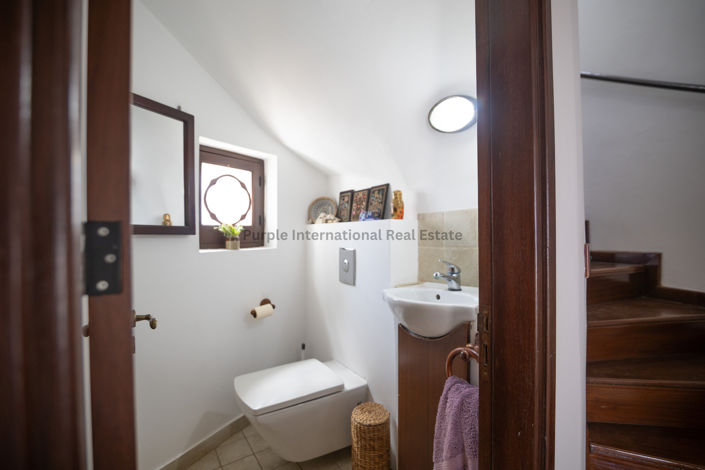 Image No.20-5 Bed House for sale