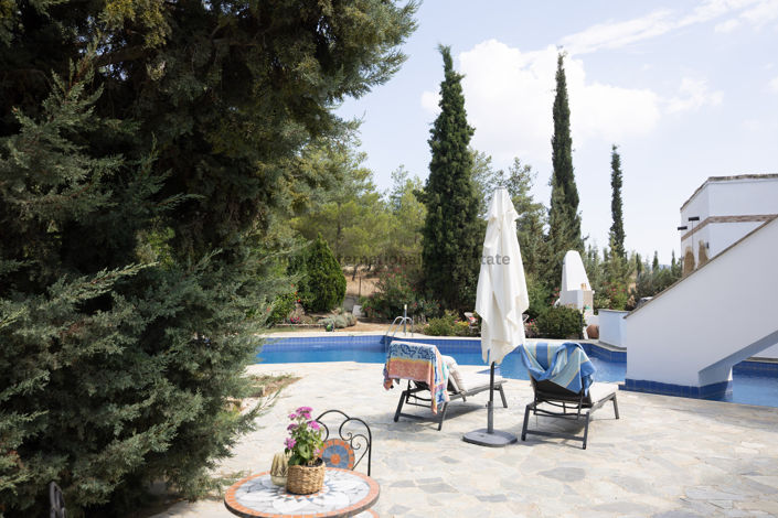 Image No.41-5 Bed House for sale