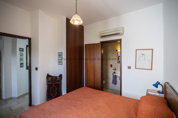 Image No.45-5 Bed House for sale