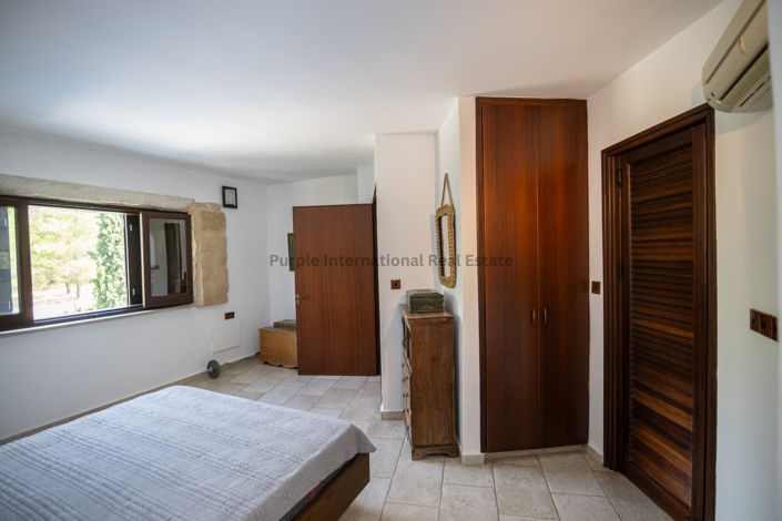 Image No.47-5 Bed House for sale