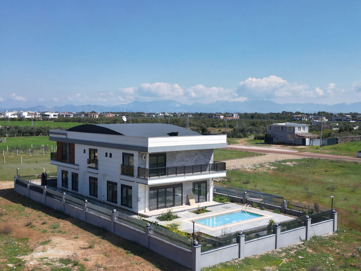 Image No.2-6 Bed House/Villa for sale