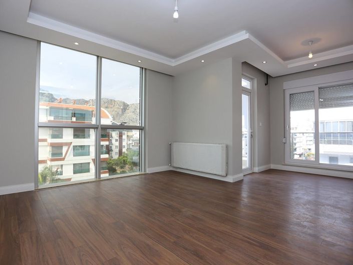 Image No.8-3 Bed Apartment for sale