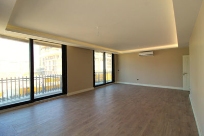 Interior 3