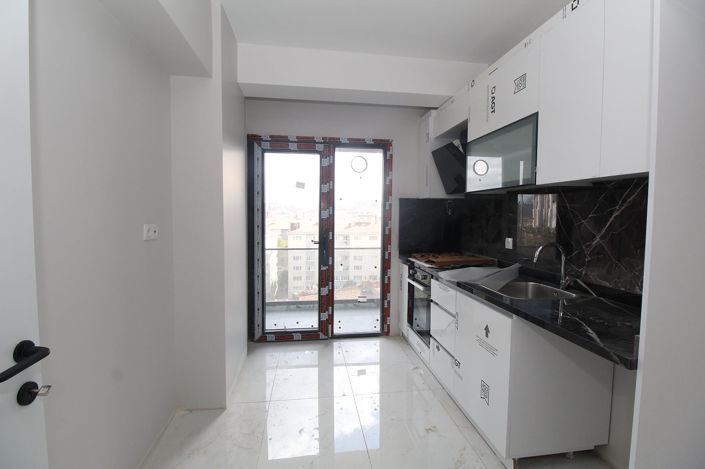 Image No.12-5 Bed Apartment for sale