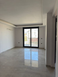 Interior 4