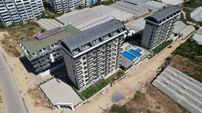 Exterior 3
