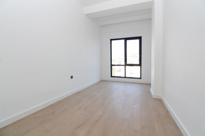 Image No.12-3 Bed Apartment for sale