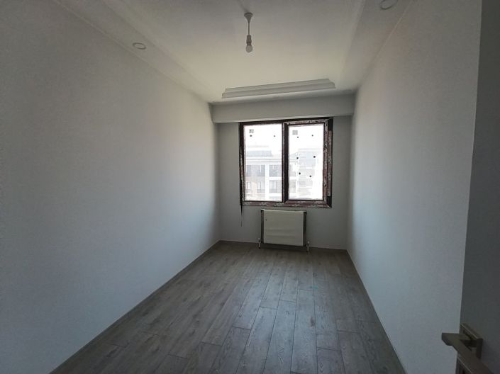 Image No.21-Appartement de 4 chambres à vendre à Küçükçekmece