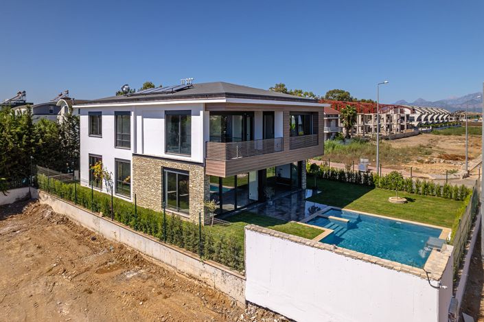 Image No.4-4 Bed House/Villa for sale