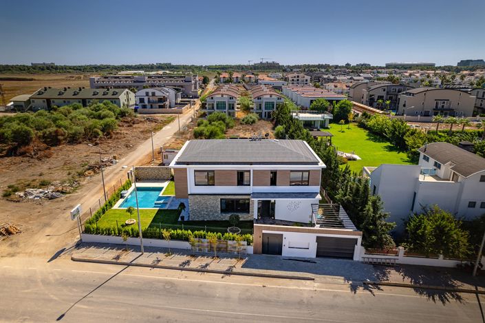Image No.6-4 Bed House/Villa for sale
