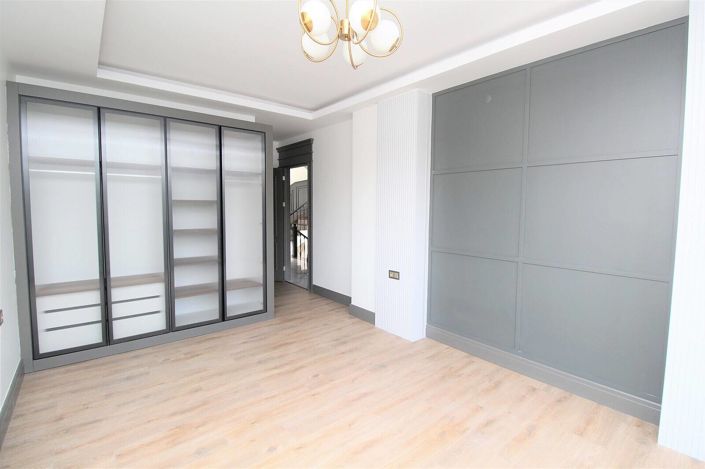 Image No.19-5 Bed House/Villa for sale