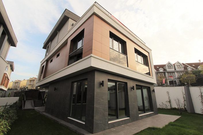 Image No.2-5 Bed House/Villa for sale