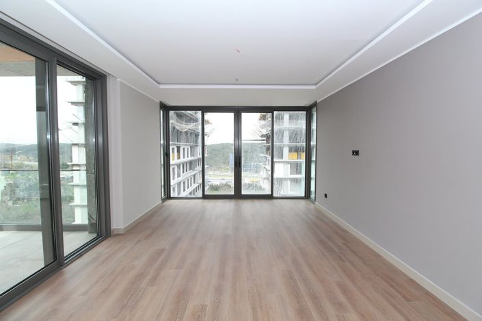Image No.19-3 Bed Apartment for sale