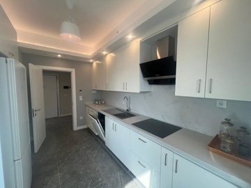 Interior 4