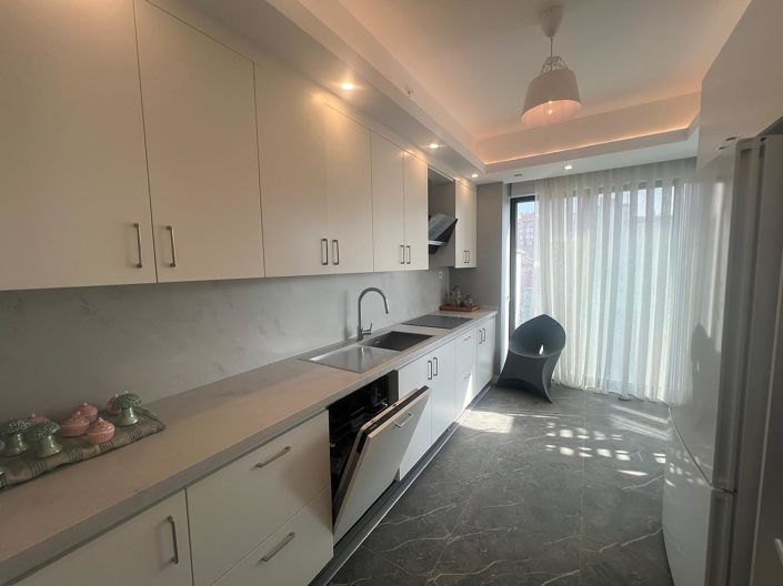 Image No.7-3 Bed Apartment for sale