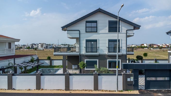 Image No.5-4 Bed House/Villa for sale