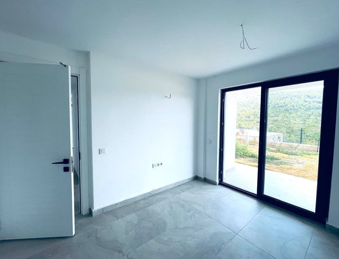 Image No.31-2 Bed Apartment for sale