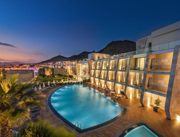 Exterior 3