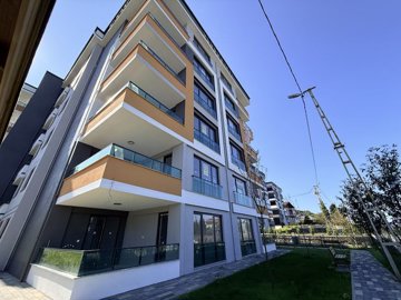 Exterior 3