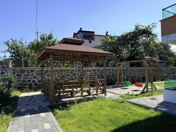 Exterior 4