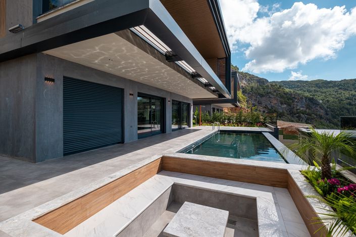 Image No.8-8 Bed House/Villa for sale