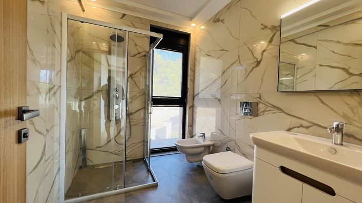 Image No.31-4 Bed House/Villa for sale