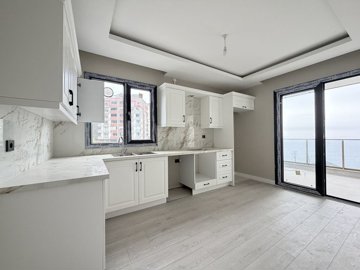 Interior 7