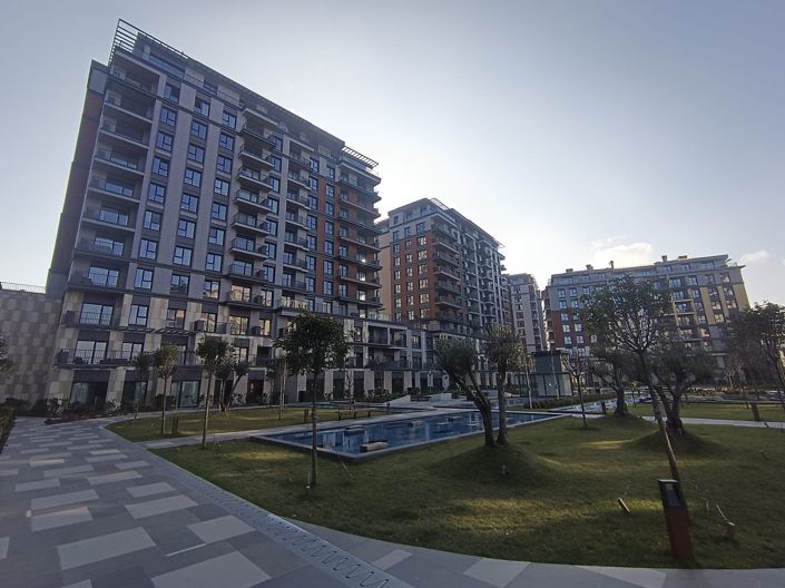 Image No.10-3 Bed Apartment for sale