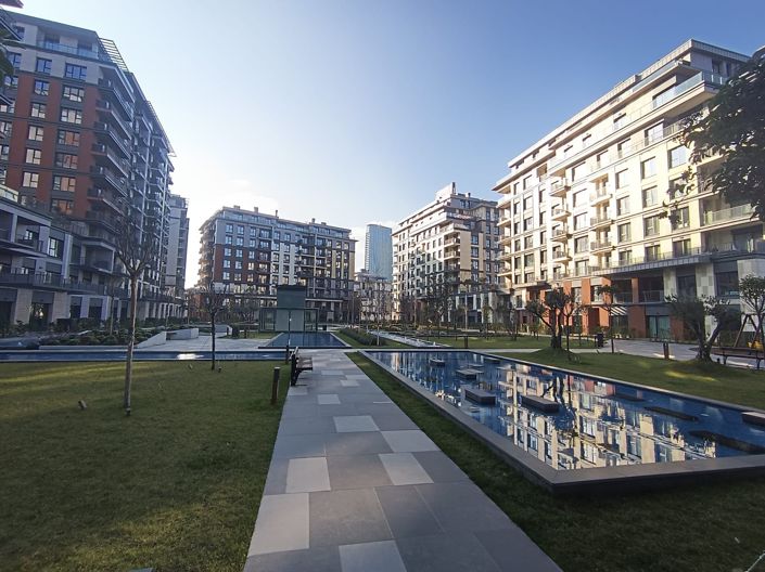 Image No.9-3 Bed Apartment for sale