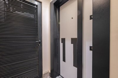 Exterior 9