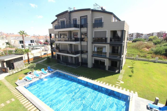Image No.2-4 Bed Apartment for sale
