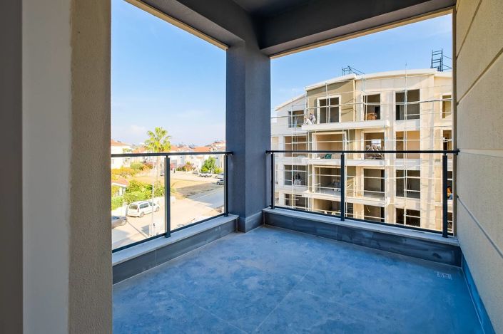 Image No.35-4 Bed Apartment for sale