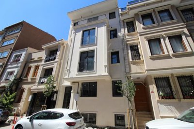 Exterior 4