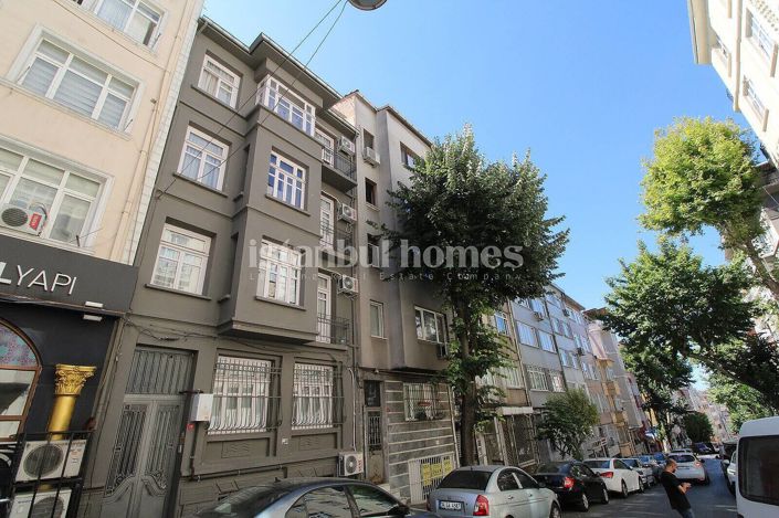 Image No.2-Maison / Villa de 8 chambres à vendre à Fatih