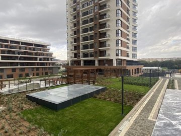 Exterior 10