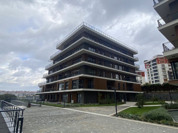 Image No.4-4 Bed Apartment for sale