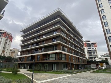 Exterior 8